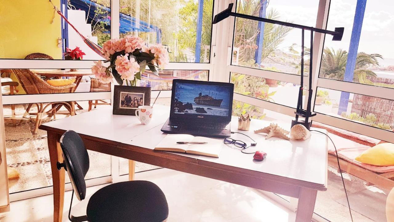 Holidays In Tarajalejo - Home Office With Sea View Bagian luar foto